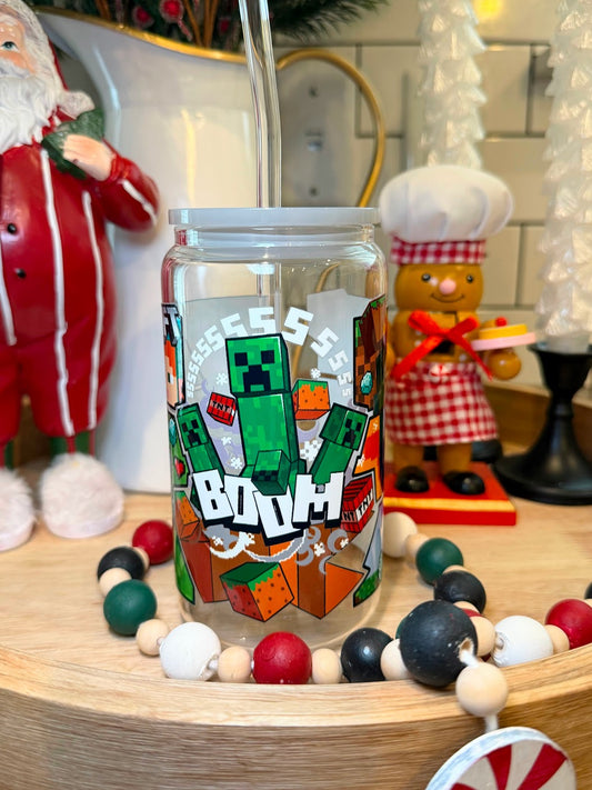 Crafted Realms Cup | Light Gray Acrylic Lid | 16oz Glass Cup