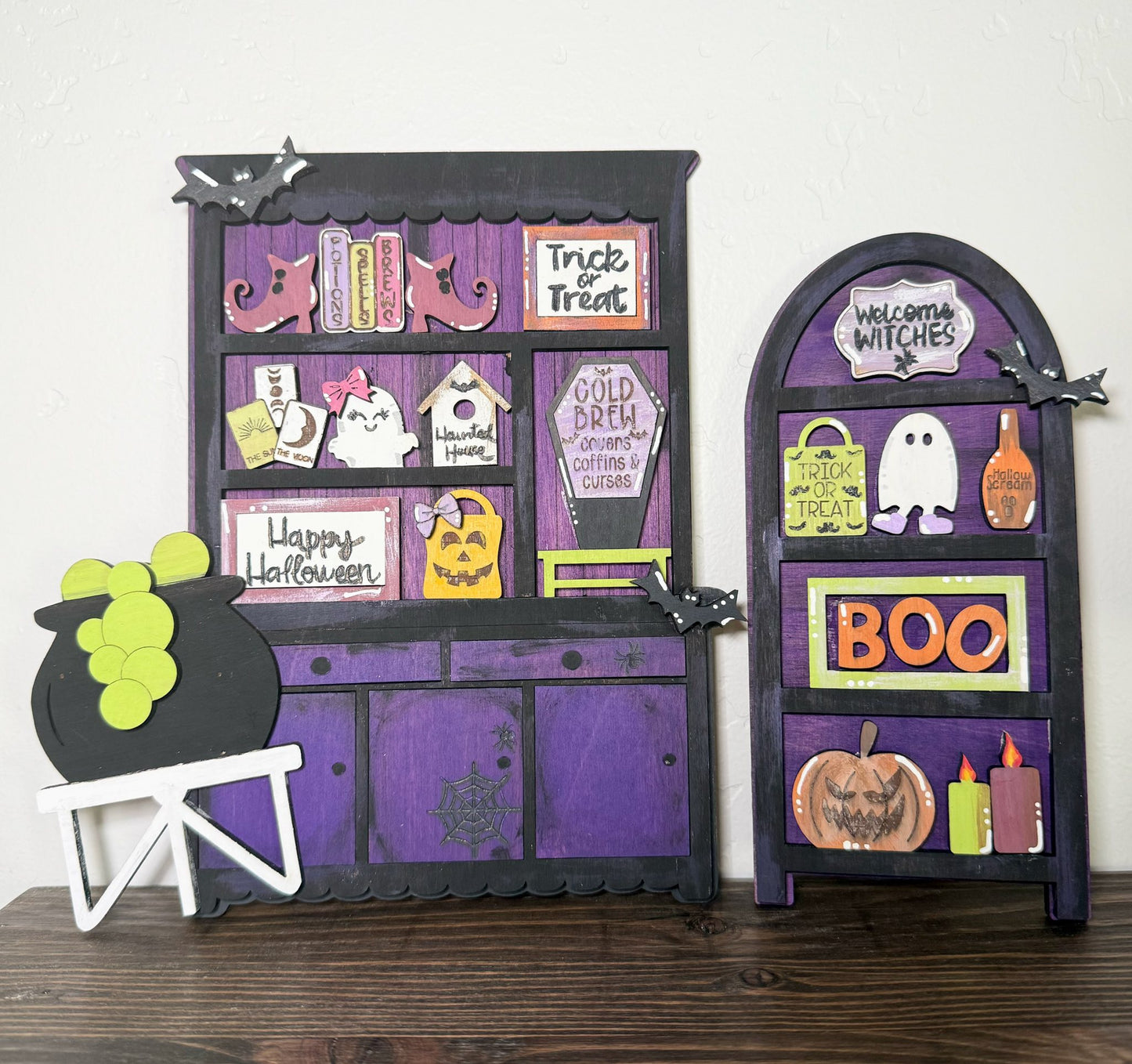 Halloween Hutch Shelf Sitter