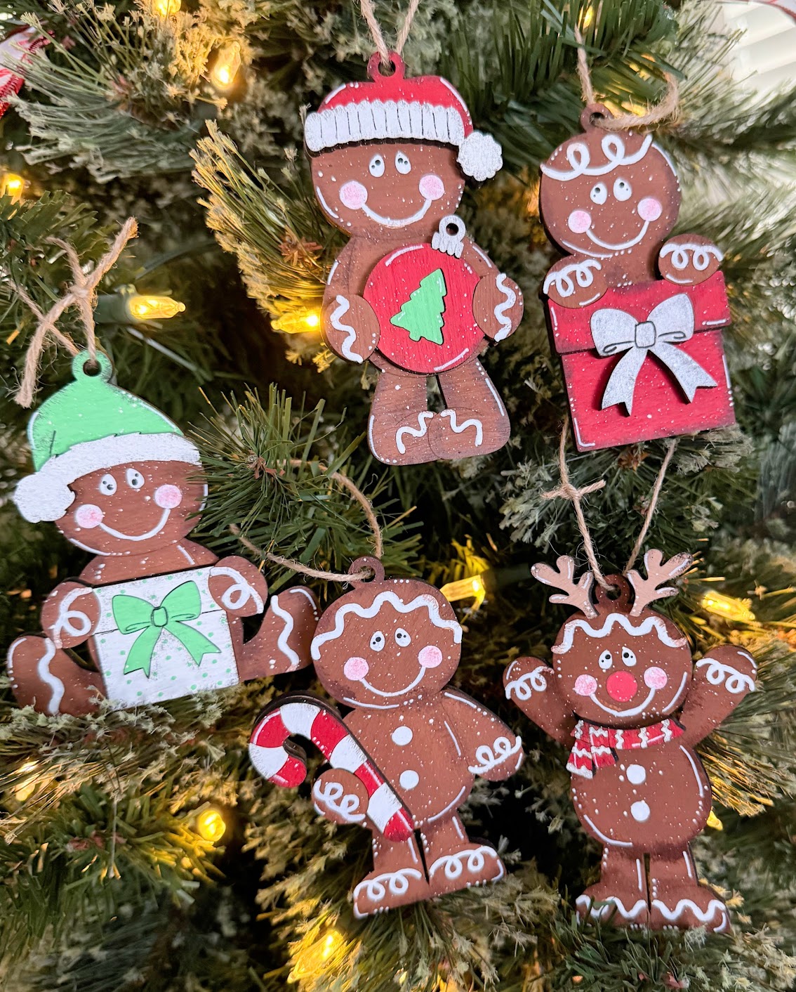 Gingerbread Friends Ornament Unfinished Kits